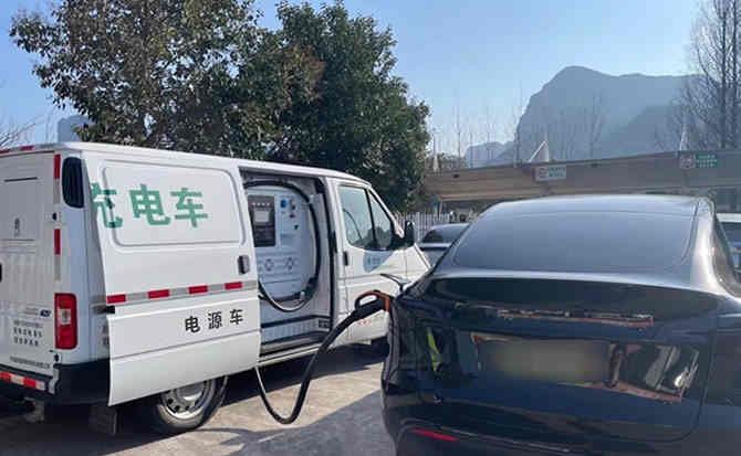 拉萨汽车搭电
