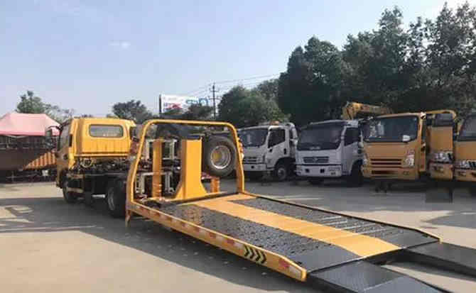 拉萨汽车中途维修案例
